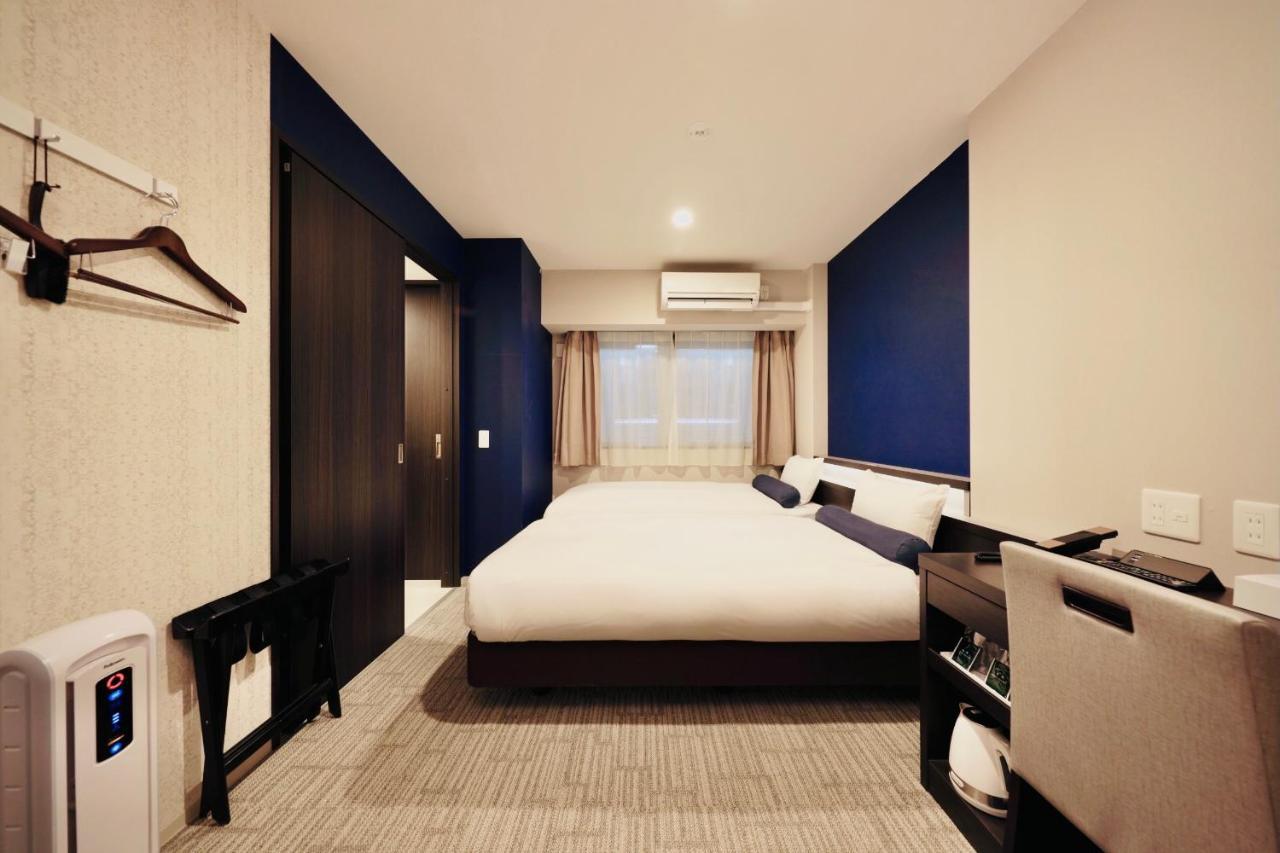 Shinsaibashi Crystal Hotel Osaka Exterior photo