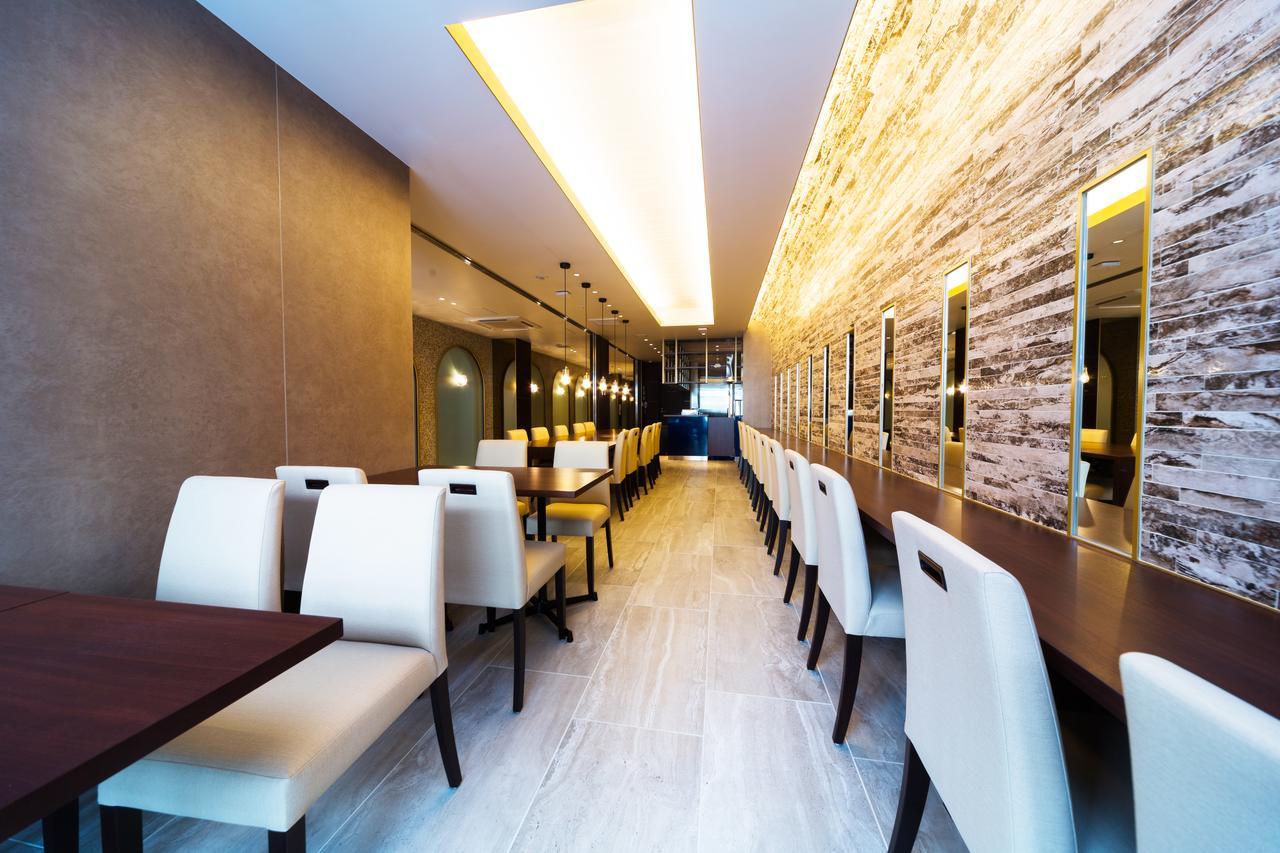 Shinsaibashi Crystal Hotel Osaka Exterior photo