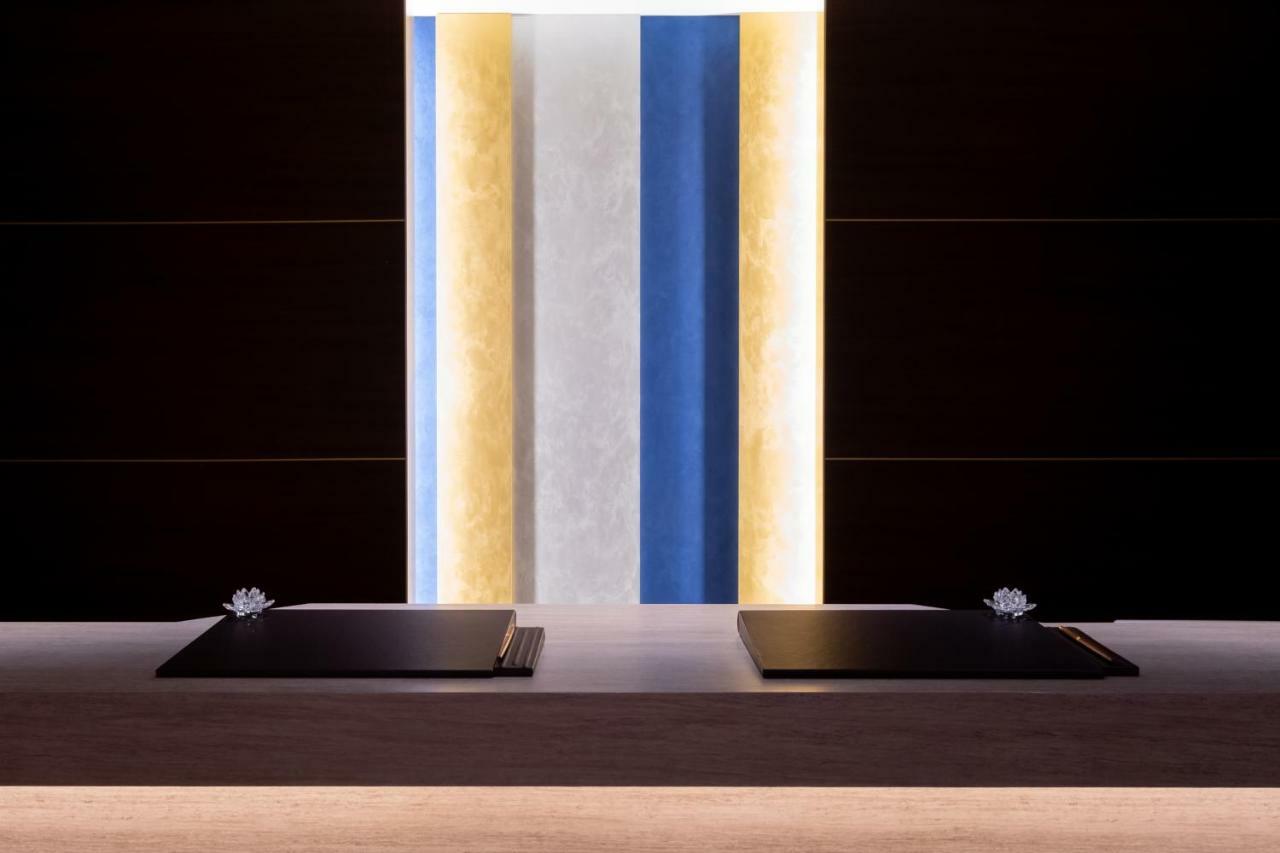 Shinsaibashi Crystal Hotel Osaka Exterior photo